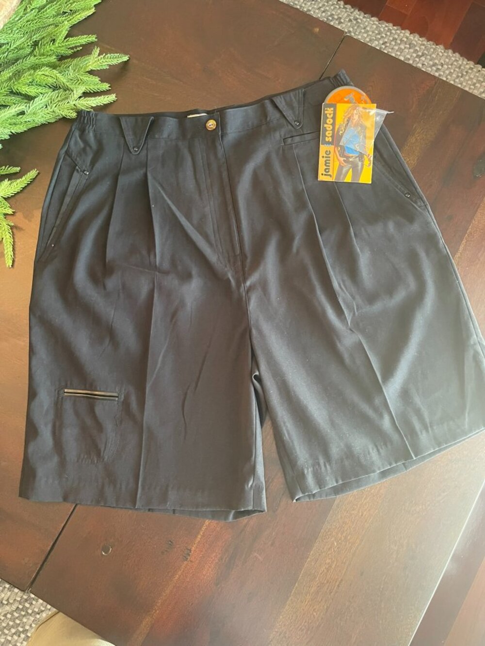 Jamie Sadock  Black Golf Shorts Size 16